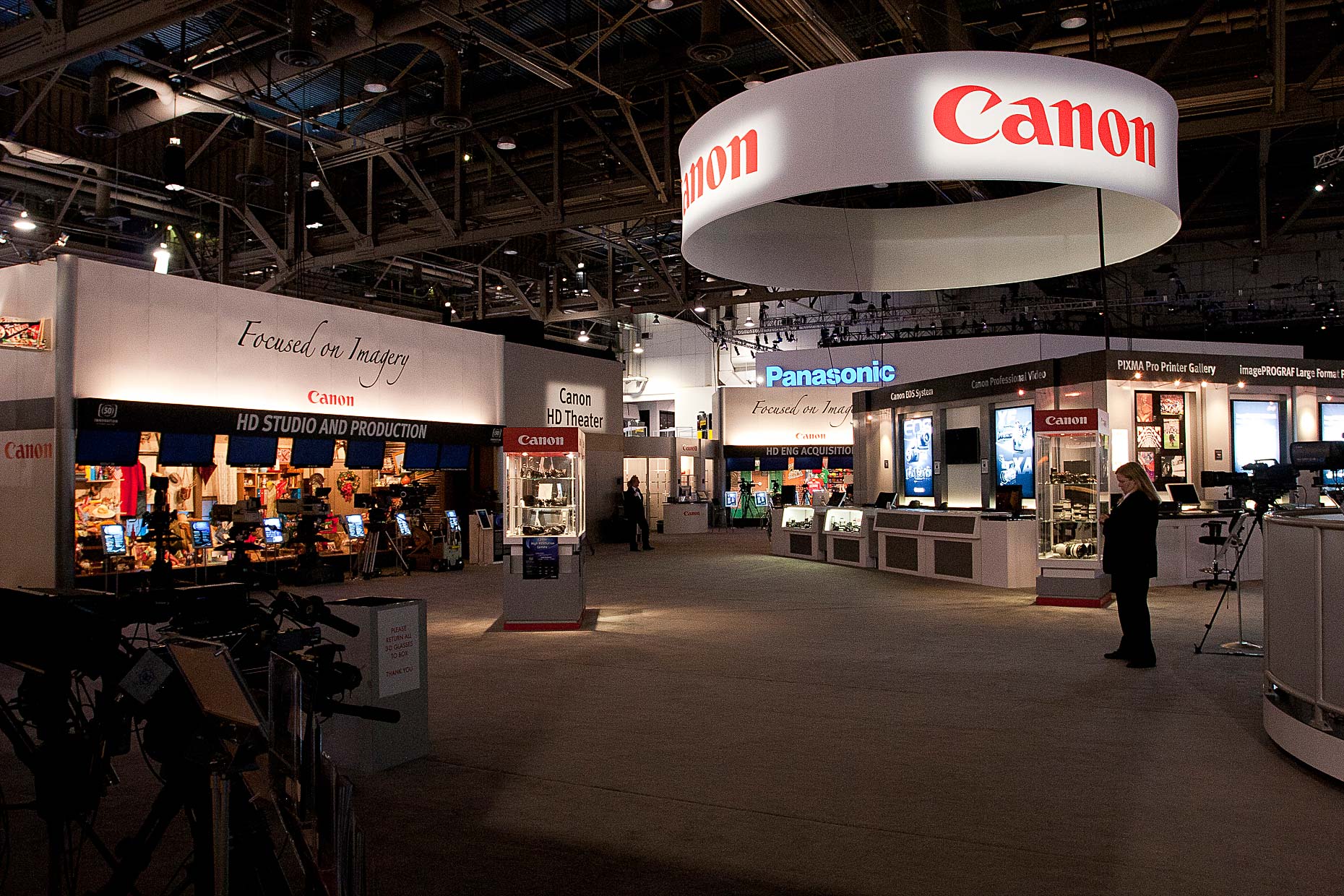 2 Canon NAB 2011 Booth